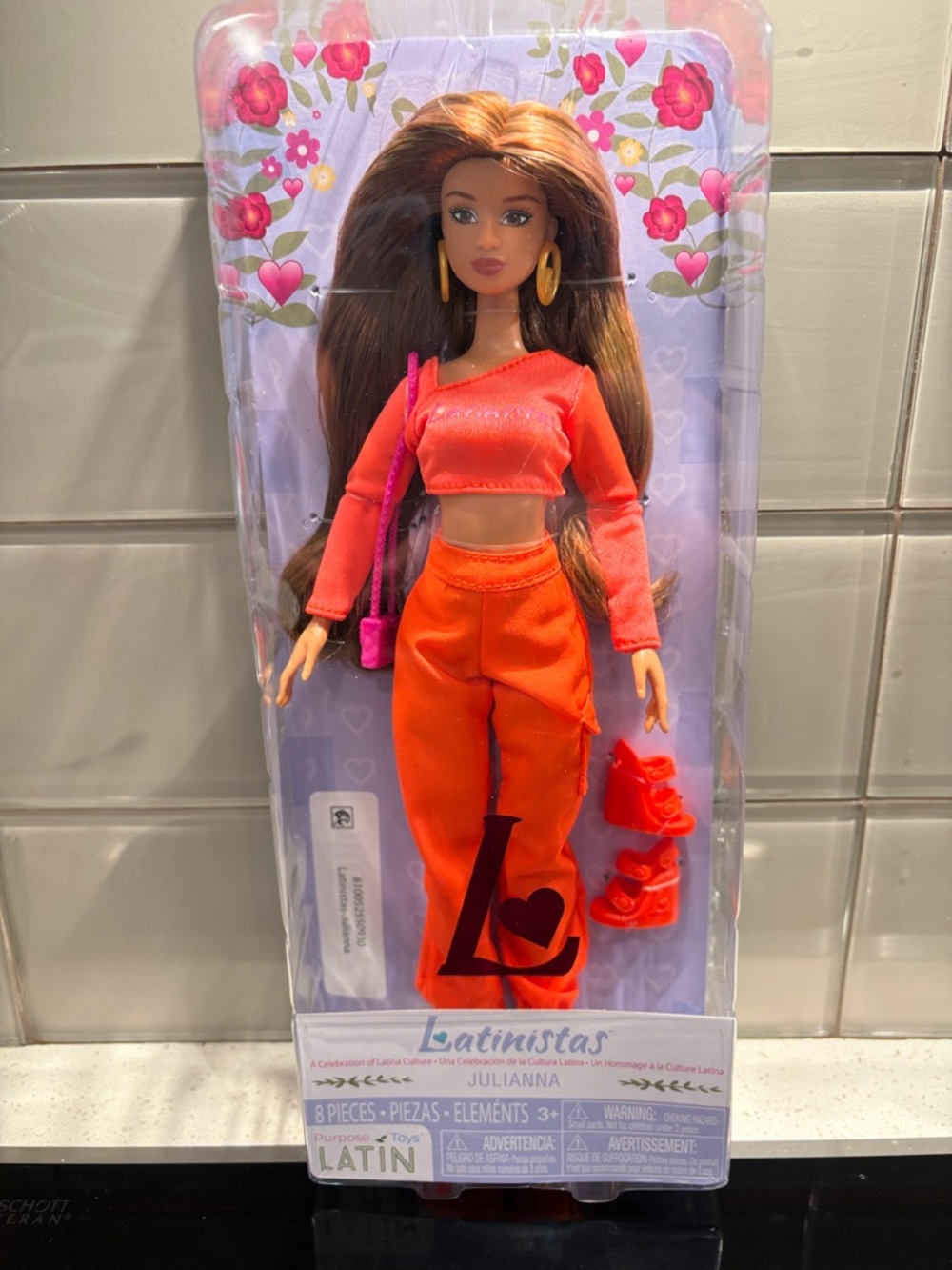 Latinístas Julianna Fashion Doll - Orange Outfit
